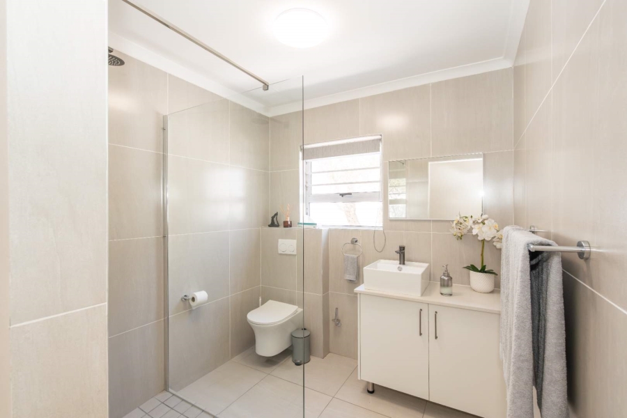 3 Bedroom Property for Sale in Middedorp Western Cape